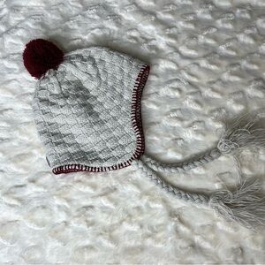 Cloudveil Sherpa Tassel Winter Hat OSFA 100% Acrylic Off White  / Burgundy